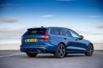 Volvo V60 T8 R-Design 2019 года (UK)